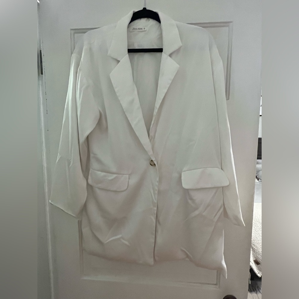 HALLEY WHITE SATIN BLAZER